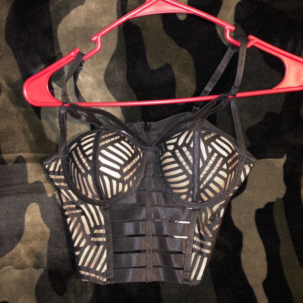 Black crop top corset